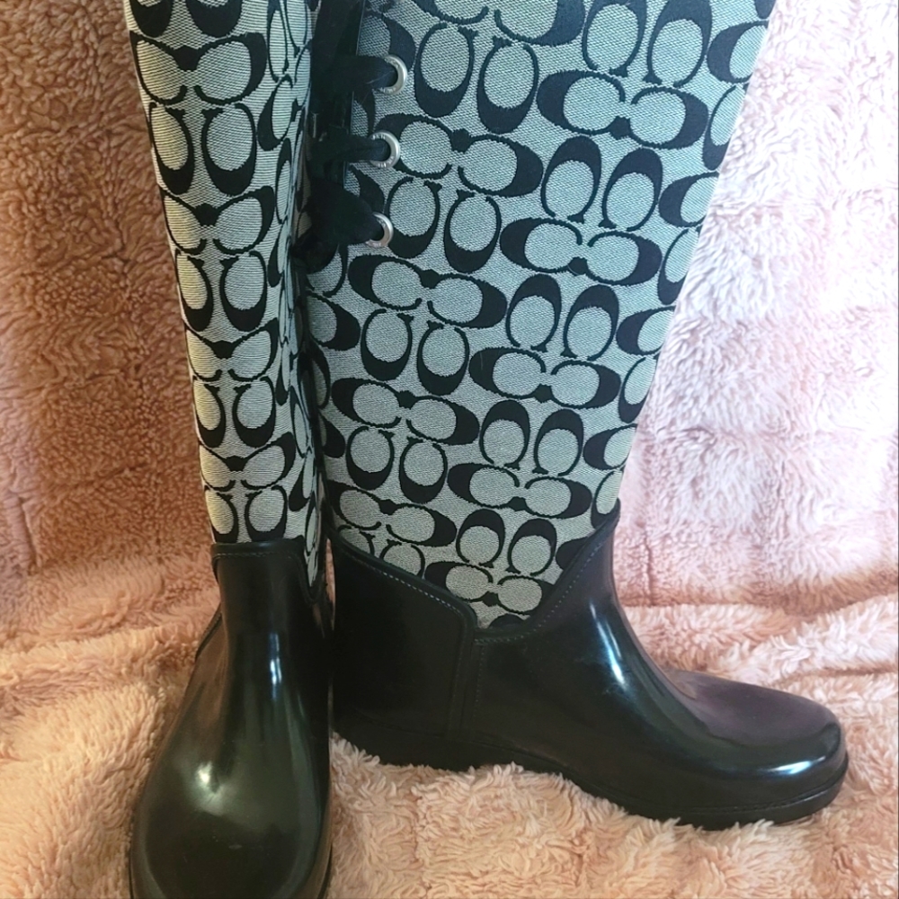 Coach boots